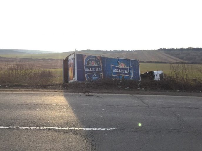 На Іршавщині сталася ДТП за участі вантажівки – 01