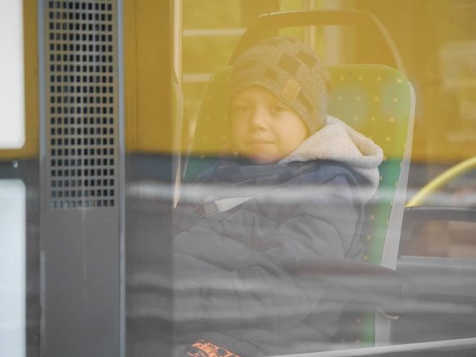 В Ужгороді новий автобус не зміг проїхати під залізничним мостом – 08