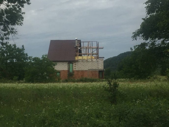 На Закарпатті негода пошкодила понад 800 будинків – 21