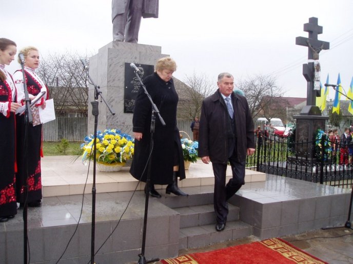 У Великих Лучках урочисто вшанували Великого Кобзаря (ФОТО) – 09