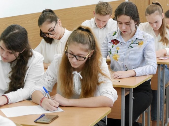 Як мер Ужгорода диктант писав – 04