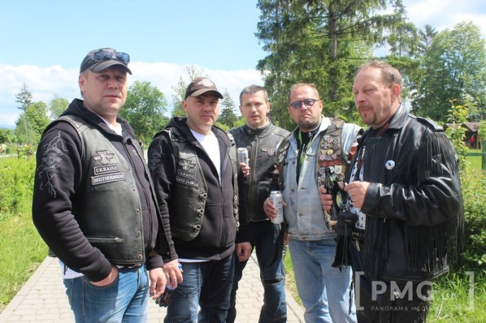 Фестиваль "Огинь і м’ясо" у Мукачеві стартував злетом байкерів – 24