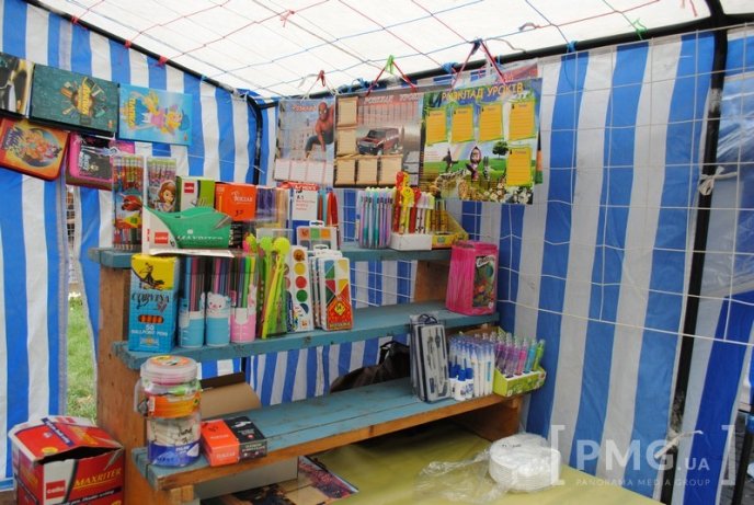 У Мукачеві відкрився шкільний ярмарок – 11 У Мукачеві відкрився шкільний ярмарок – 11