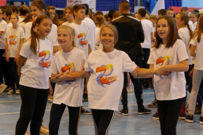 Відомий український телеведучий приїхав в Ужгород і зустрівся зі школярами – 03