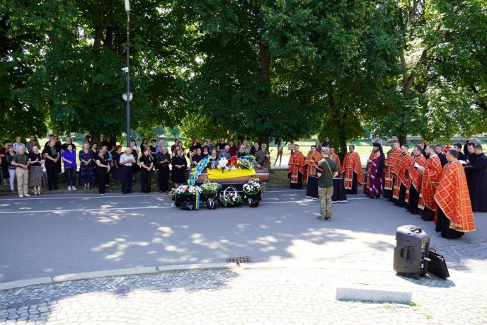 Поховали воїна, якого рік вважали зниклим безвісти – 06 Поховали воїна, якого рік вважали зниклим безвісти – 06