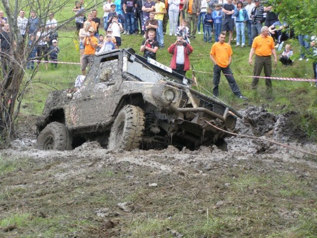 Позашляховики борзалися у багнюці на «Karpaty Trophy 2012» (ФОТО, ВІДЕО) – 07 Позашляховики борзалися у багнюці на «Karpaty Trophy 2012» (ФОТО, ВІДЕО) – 07