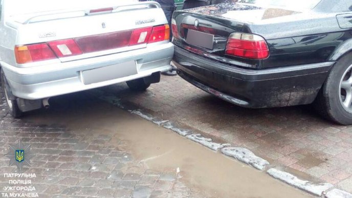 8 ДТП за добу: патрульні показали фото розбитих автівок – 06