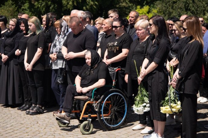 Сьогодні на Закарпатті поховали двох захисників – 04