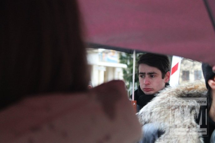 Мукачівці намагались розгадати секрет невідомого пам’ятника на вулиці Пушкіна (ФОТОРЕПОРТАЖ) – 09