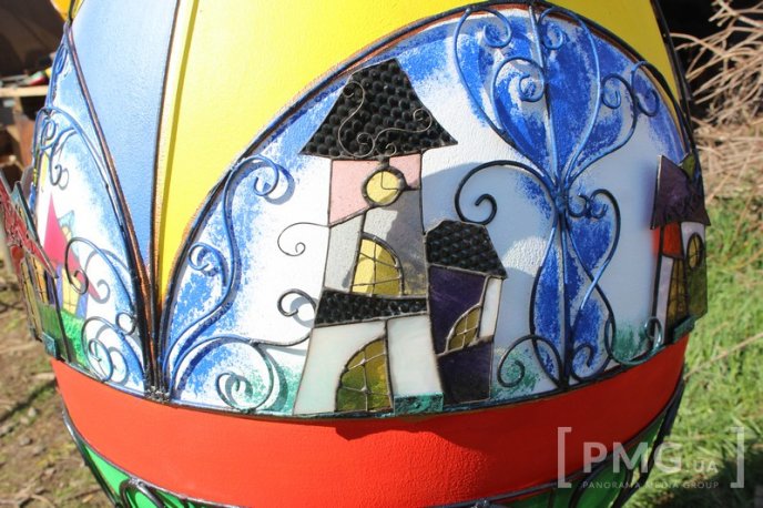 Завтра у центрі Мукачева розмістять дві гігантські ковані писанки – 06