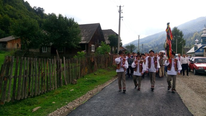 На колоритну "Закарпатську свальбу" прийшло кілька тисяч гостей – 13