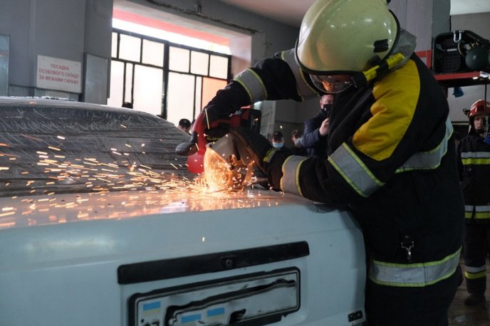 Рятувальники навчались надавати допомогу під час ліквідації наслідків ДТП – 02