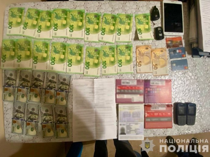 На Закарпатті провели спецоперацію і затримали банду – 06