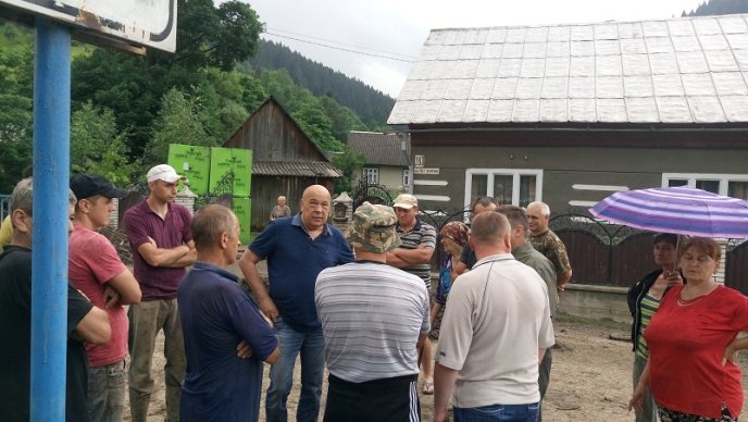 Селевий потік на Рахівщині затопив людські двори та пошкодив мости – 14 Селевий потік на Рахівщині затопив людські двори та пошкодив мости – 14