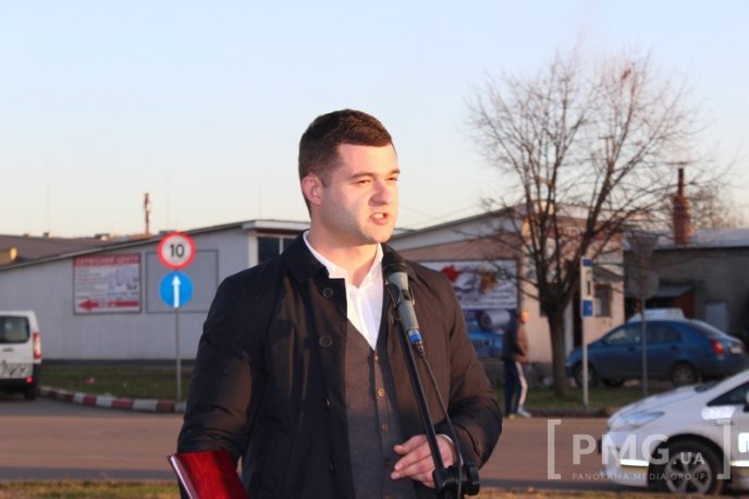 У третю річницю Євромайдану мукачівці вшанували пам’ять Героїв Небесної Сотні – 02