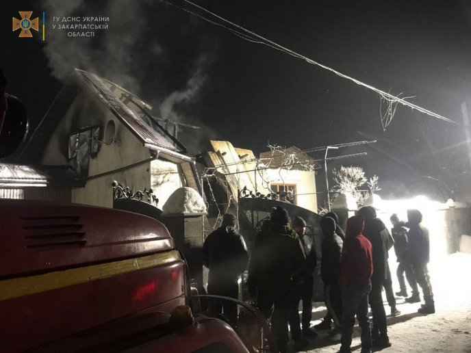 Серед ночі у селі спалахнула велика пожежа – 02 Серед ночі у селі спалахнула велика пожежа – 02