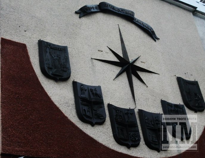 Мукачівці намагались розгадати секрет невідомого пам’ятника на вулиці Пушкіна (ФОТОРЕПОРТАЖ) – 15