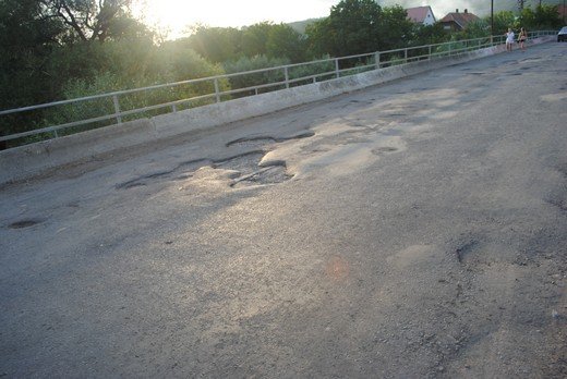Чинадіївський міст – випробування для автомобілістрів (ФОТО) – 01 Чинадіївський міст – випробування для автомобілістрів (ФОТО) – 01