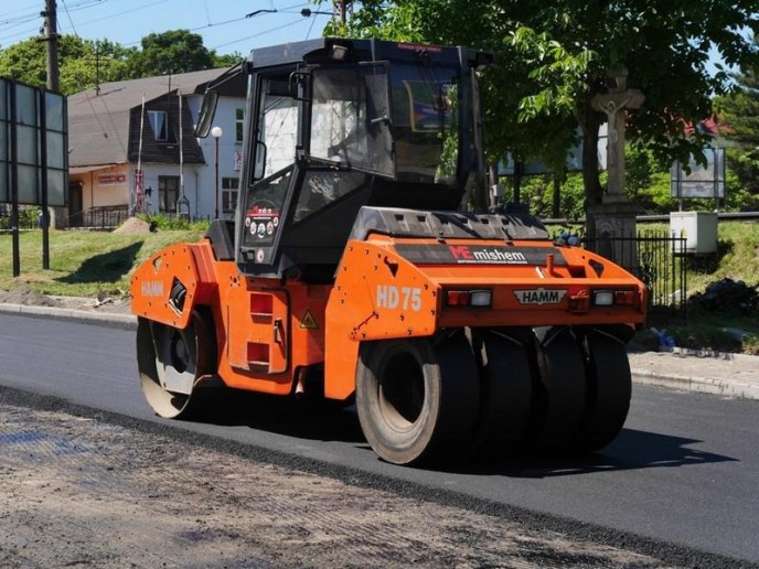 В Ужгороді закінчують довготривалий ремонт на вулиці Антонівській – 05