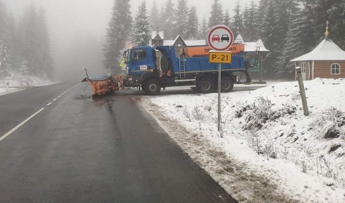 Міжгірщину засипало снігом – 03