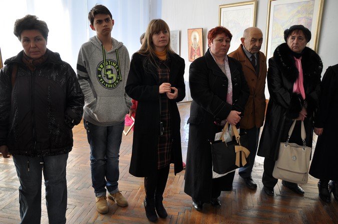 У Мукачівській картинній галереї відкрили виставку до Міжнародного жіночого дня (ФОТОРЕПОРТАЖ) – 10