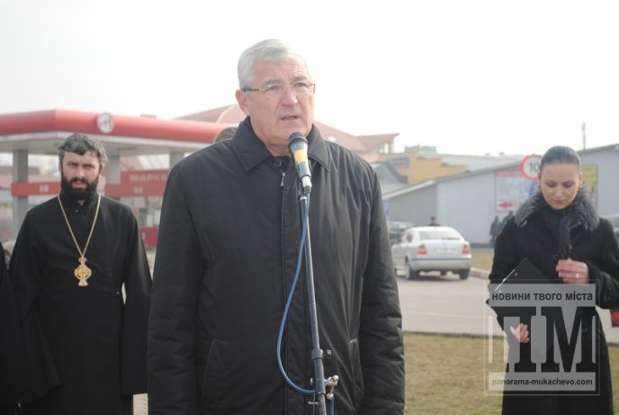 У Мукачеві вшанували річницю трагічних подій на Майдані (ФОТО) – 02