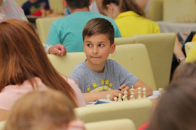 У Мукачеві розпочався міжнародний шаховий турнір – 01