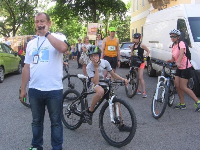 32 бігуни взяли участь у Перечинському напівмарафоні – 06