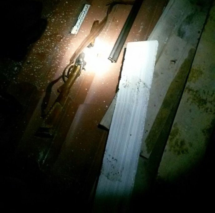 Замість зловмисників мукачівські патрульні виявили незареєстровану зброю – 01