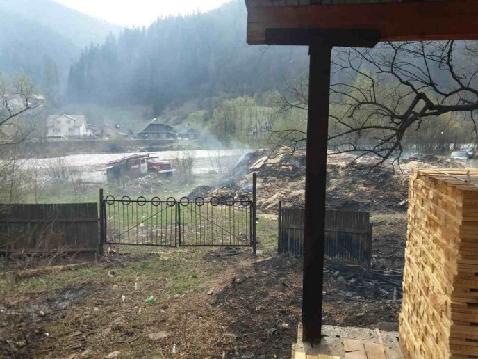 Вчора в області горіла пилорама – 03