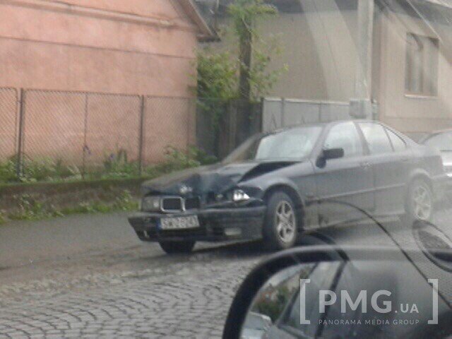 У Мукачеві трапилася ДТП за участі двох автівок – 04