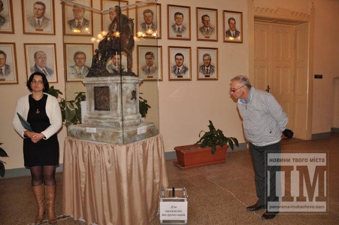 У мукачівській Ратуші презентували скульптуру Святого Мартина (ФОТО) – 07