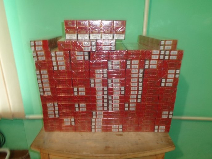 На Закарпатті прикордонники виявили  майже 900 пачок контрабандного тютюну – 03