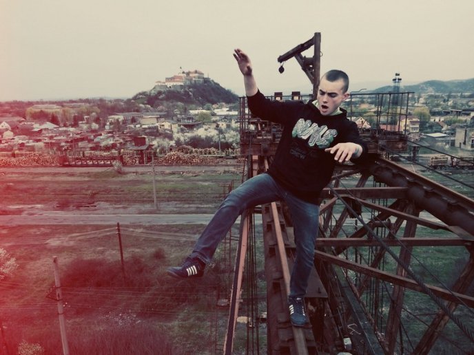 Карколомні трюки закарпатського руфера: на межі можливого – 14