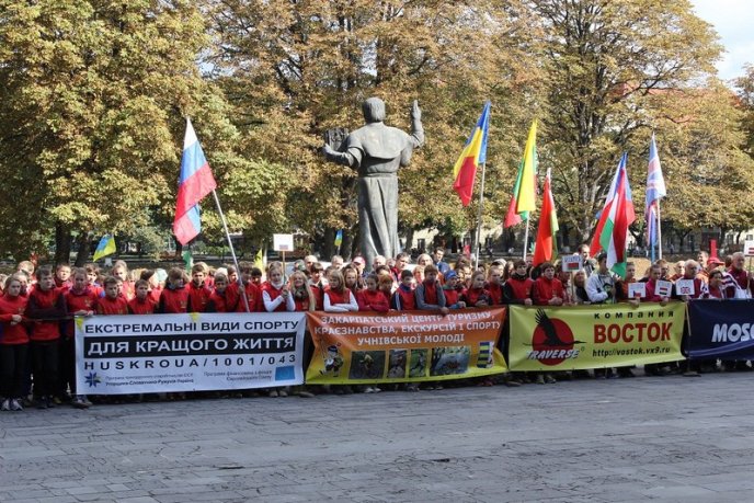 Ужгородом та районом бігають орієнтувальники на міжнародних змаганнях «Кубок Дружби - 2013» та чемпіонаті України з багатоборств (ФОТО) – 02