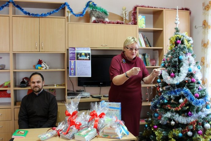 Учасники проекту "Все Закарпаття читає дітям" завітали до вихованців санаторію "Малятко" – 05