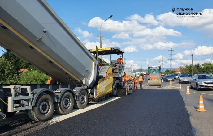 На виїзді з Мукачева оновлюють дорожнє покриття – 01 Ремонт дороги на виїзді з Мукачева