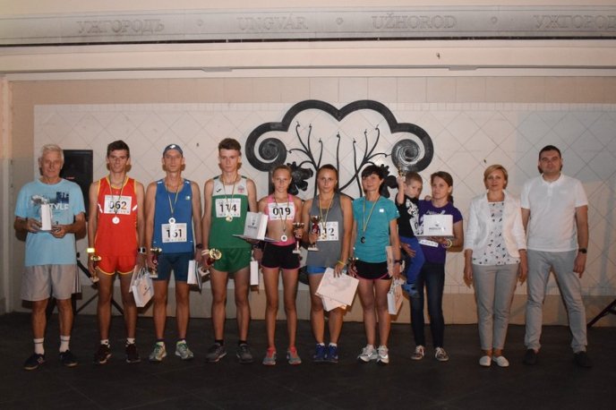 В Ужгороді відбувся нічний забіг – 05