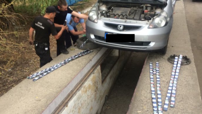 На Закарпатті у контрабандистів вилучили три іномарки – 05