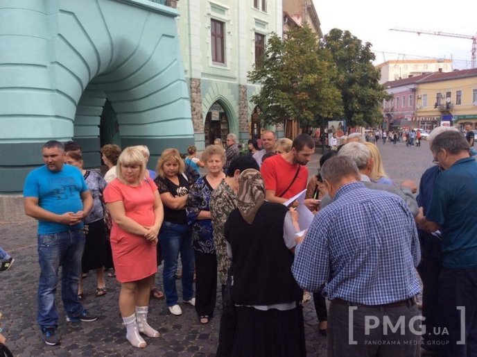 У Мукачеві люди вийшли на протест – 04 У Мукачеві люди вийшли на протест – 04