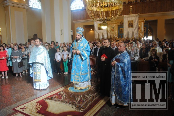 Греко-католики Мукачева відзначають свято Успіння Пресвятої Богородиці (ФОТО) – 06 Греко-католики Мукачева відзначають свято Успіння Пресвятої Богородиці (ФОТО) – 06