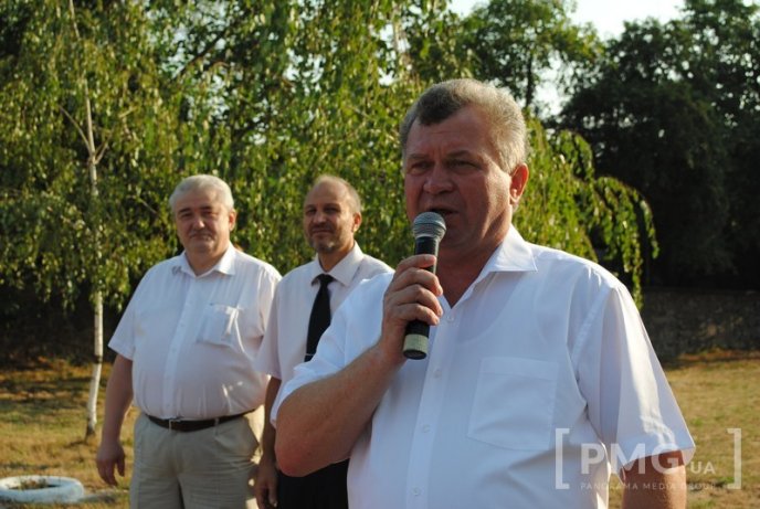 Мукачівська ЗОШ №4 патріотично відсвяткувала День знань – 17