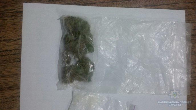 У 24-річного мукачівця поліція знайшла наркотики – 01
