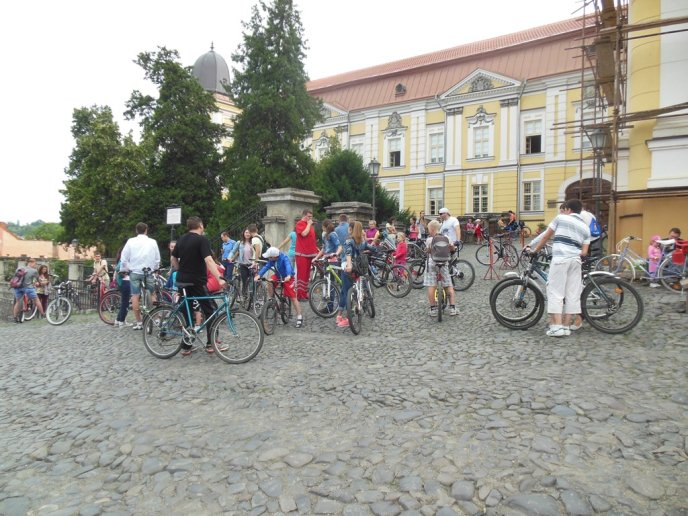 Ужгородські греко-католики провели благодійний велозабіг – 02