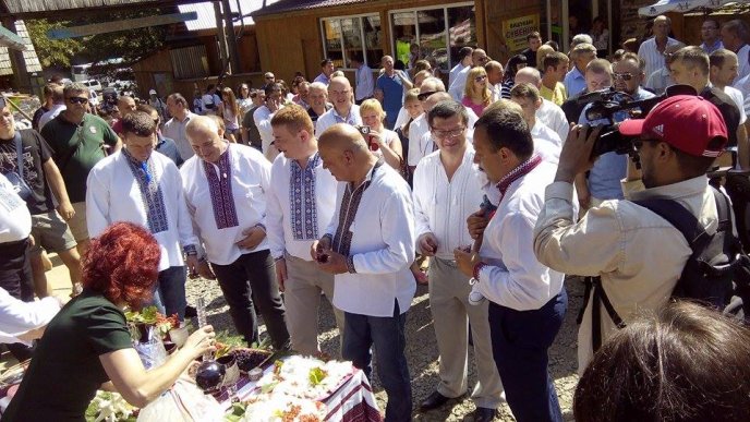 На Синевирі виступив Луганський козачий кінний театр – 07