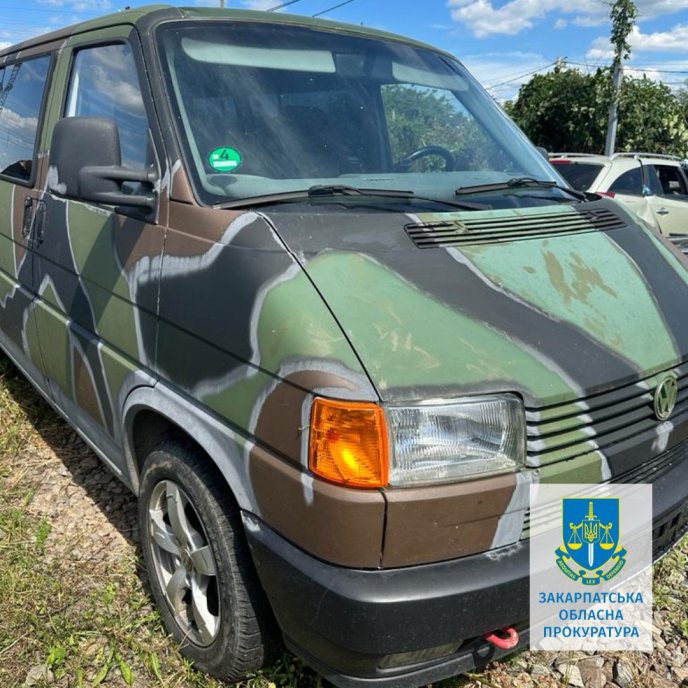 Правоохоронці Закарпаття виявили факти продажу автомобілів, ввезених як гуманітарна допомога – 04