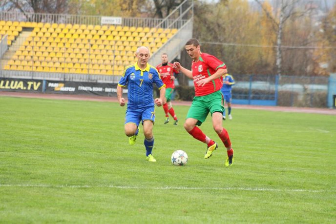 Зірки футболу відіграли матч із закарпатськими прикордонниками – 03