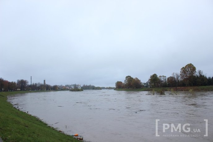 Рівень води у Латориці в межах Мукачева, Кольчина та Чинадієва сильно піднявся – 01