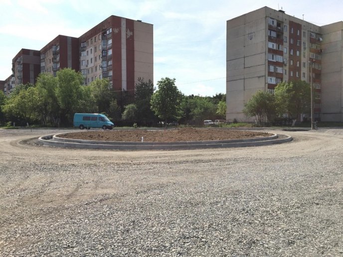 У Мукачеві будують нову вулицю – 03