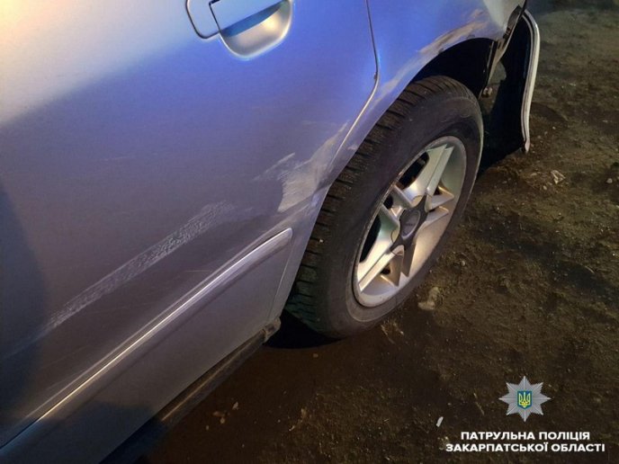 В Ужгороді зіткнулися Ауді та ВАЗ. Винуватець аварії втік – 03